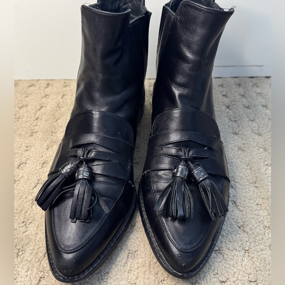 Stuart Weitzman Black Leather Ankle Boots